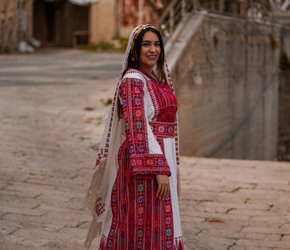 Traditional Dress (Thob)