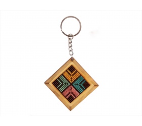 Embroidered key chain (made of wood)