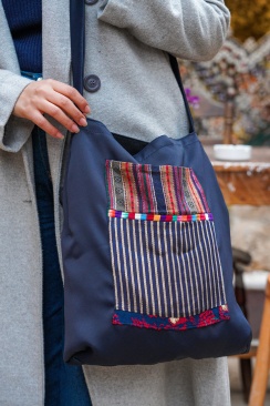 Embroidered bag
